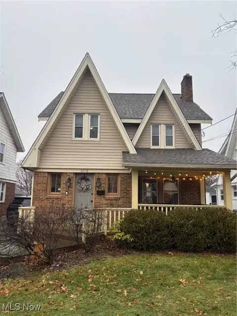1172 Woodward Ave, Akron, OH 44310