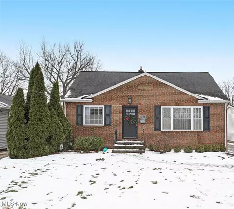 23803 Lake Rd, Bay Village, OH 44140