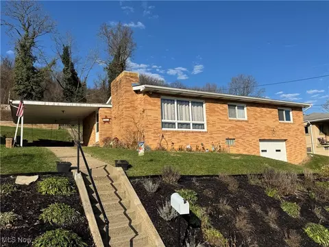 1511 N 9th St, Martins Ferry, OH 43935