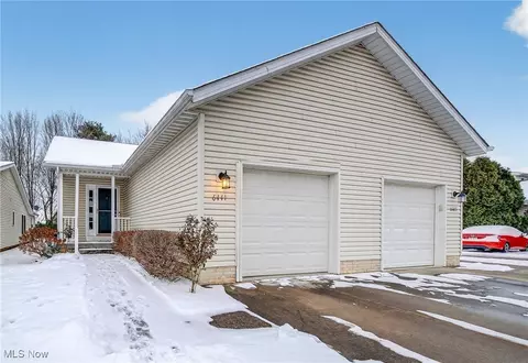 6441 Forest Park Dr, North Ridgeville, OH 44039