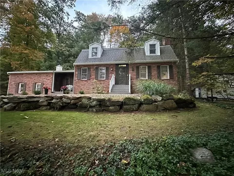 12865 Rockhaven Rd, Chesterland, OH 44026