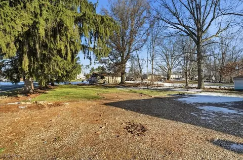 Exterior - 3485 Brunk Rd, Akron, OH 44312 photo 4 of 7