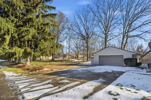 Exterior - 3485 Brunk Rd, Akron, OH 44312 photo 3 of 7