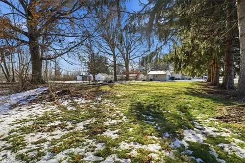Exterior - 3485 Brunk Rd, Akron, OH 44312 photo 5 of 7