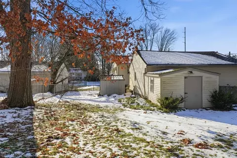 Exterior - 3485 Brunk Rd, Akron, OH 44312 photo 7 of 7