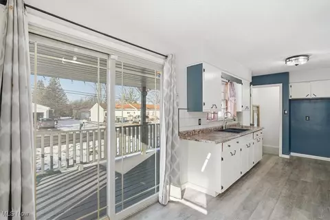 Entry Way - 3485 Brunk Rd, Akron, OH 44312 photo 1 of 1