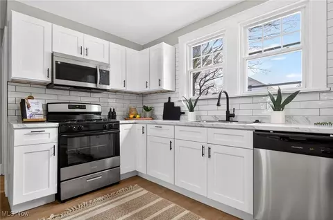 Kitchen - 2250 Eschtruth St, Elyria, OH 44035 photo 1 of 3