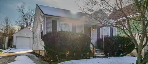 64 Palmetto Ave, Akron, OH 44301