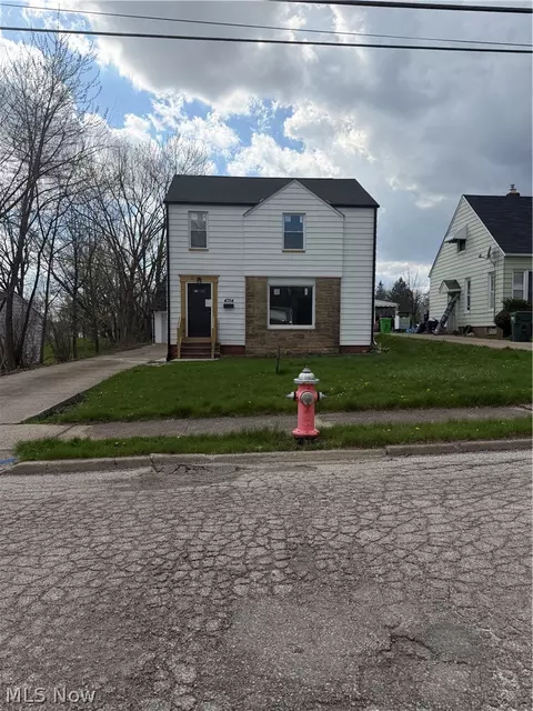 4754 Lawrence Ave, Garfield Heights, OH 44125