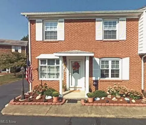 107 Iroquois Dr #E3, Marietta, OH 45750