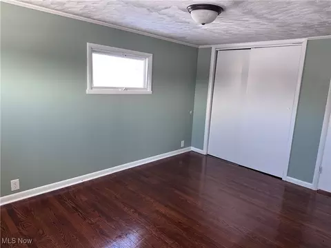 Bedroom - 2117 W 19th St, Ashtabula, OH 44004 photo 2 of 4