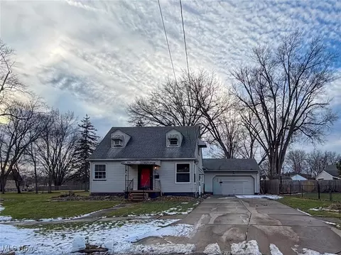 535 Park Ave, Newton Falls, OH 44444