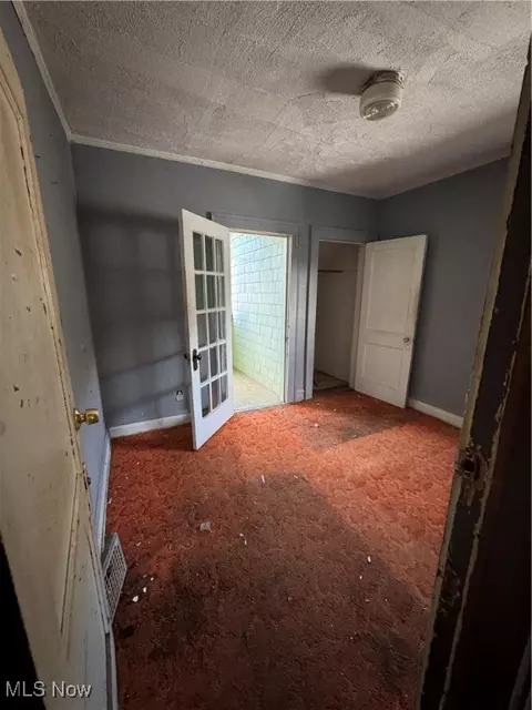Bedroom - 1041 Diagonal Rd, Akron, OH 44320 photo 2 of 5