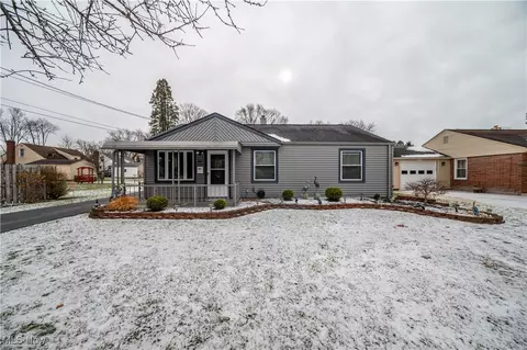 121 Centervale Ave, Boardman, OH 44512 photo 3