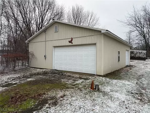 9076 E Southview St, Minerva, OH 44657 photo 2