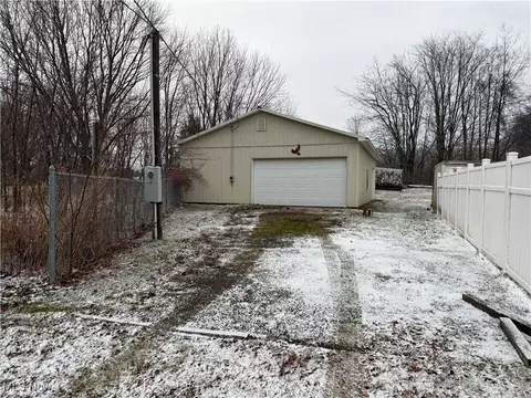 9076 E Southview St, Minerva, OH 44657