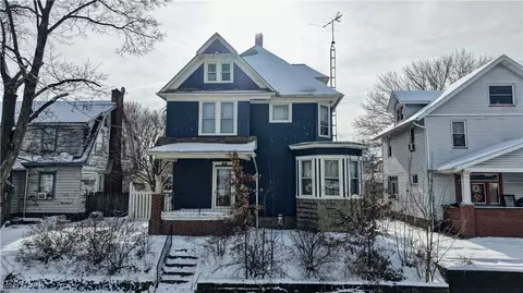 264 W Market St, Alliance, OH 44601