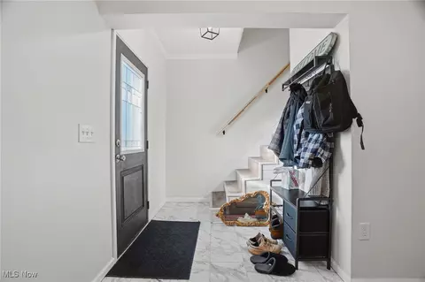 Entry Way - 178 Marshall St, Conneaut, OH 44030 photo 1 of 10