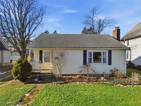 1403 Ohio Ave, Ashtabula, OH 44004 photo 3