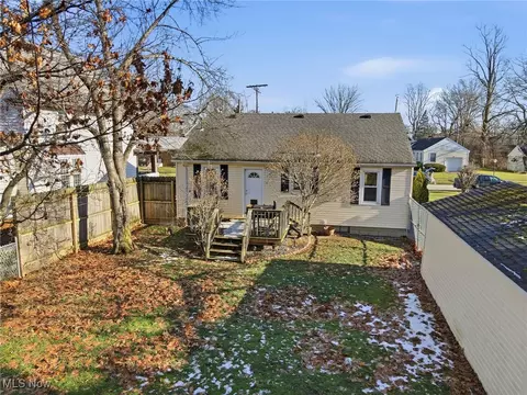 1403 Ohio Ave, Ashtabula, OH 44004 photo 2