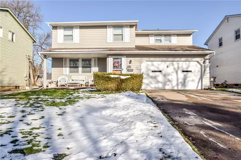 19520 Harsax Ave, Cleveland, OH 44135