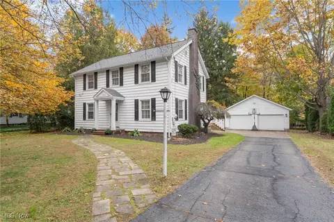 720 Knoll St SE, Canton, OH 44709