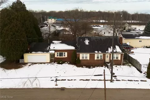 6123 Lucas Ave, Ashtabula, OH 44004