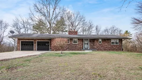 65521 Highland Hills Rd, Cambridge, OH 43725
