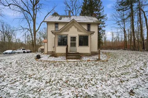 12430 Millersburg Rd SW, Massillon, OH 44647