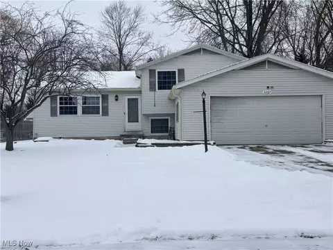 3287 Fillmore Dr, Brunswick, OH 44212