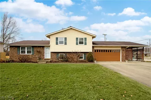 339 Villard St, Apple Creek, OH 44606