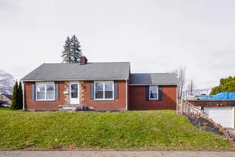 1233 29th St NE, Canton, OH 44714