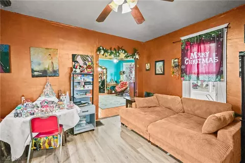 4 S Church St, Willard, OH 44890 photo 13