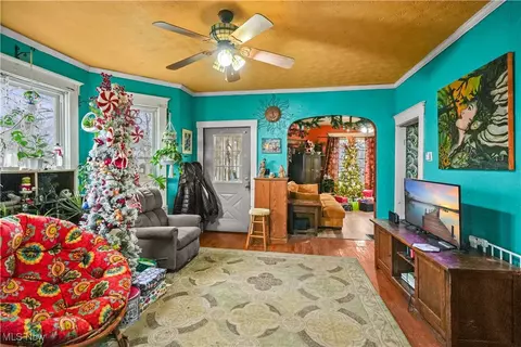 4 S Church St, Willard, OH 44890 photo 6