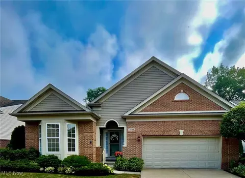 7641 Thorntail Ct, Concord, OH 44077