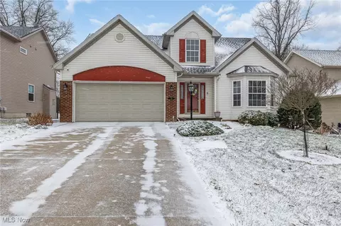 70 Filly Ln, Northfield, OH 44067