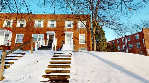 20623 Randolph Pkwy, Highland Hills, OH 44122