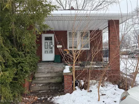3867 W 140th St, Cleveland, OH 44111
