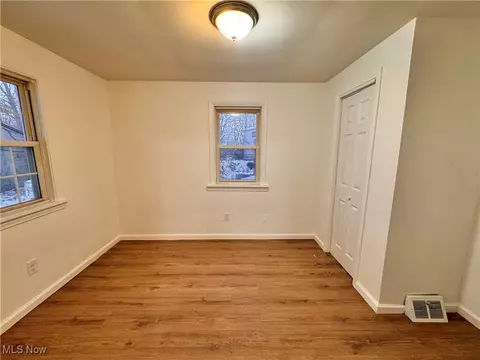 338 17th St, Elyria, OH 44035 photo 13