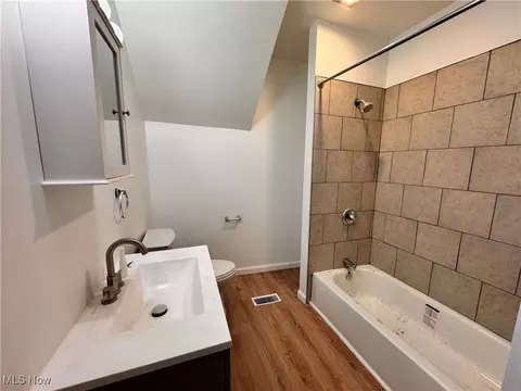 338 17th St, Elyria, OH 44035 photo 7