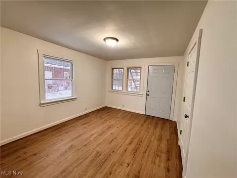 338 17th St, Elyria, OH 44035 photo 5