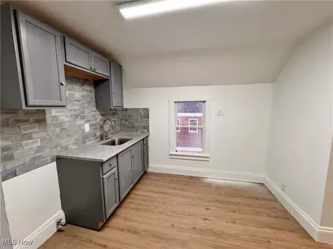 338 17th St, Elyria, OH 44035 photo 16