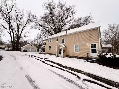 338 17th St, Elyria, OH 44035 photo 25