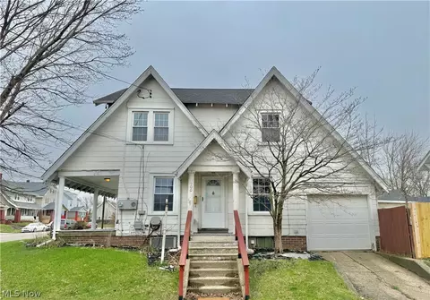 900 Roslyn Ave SW, Canton, OH 44710