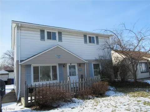 4332 W 156th St, Cleveland, OH 44135