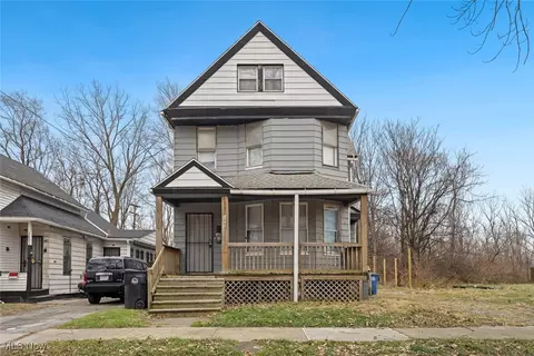 2893 E 64th St, Cleveland, OH 44127
