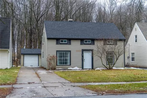 19414 Meadowlark Ln, Warrensville Heights, OH 44128