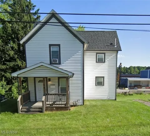 850 E Taggart St, East Palestine, OH 44413