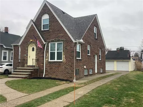 6907 Forest Ave, Parma, OH 44129