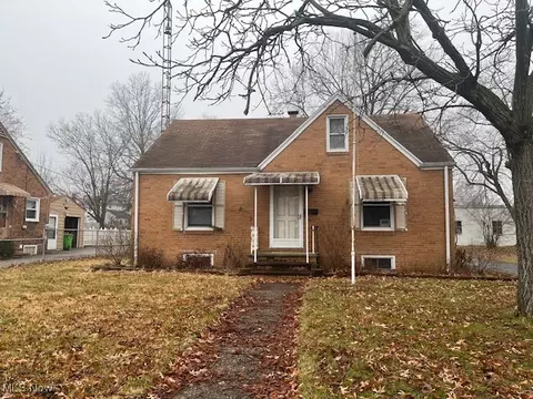 2351 S Freedom Ave, Alliance, OH 44601
